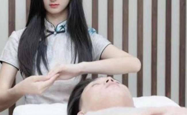 武汉江汉区SPA包里的必备好物：从入门到资深